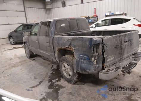 2001 Chevrolet S-10 Ls z USA, uszkodzony, nr VIN 1GCDT13W71K224015